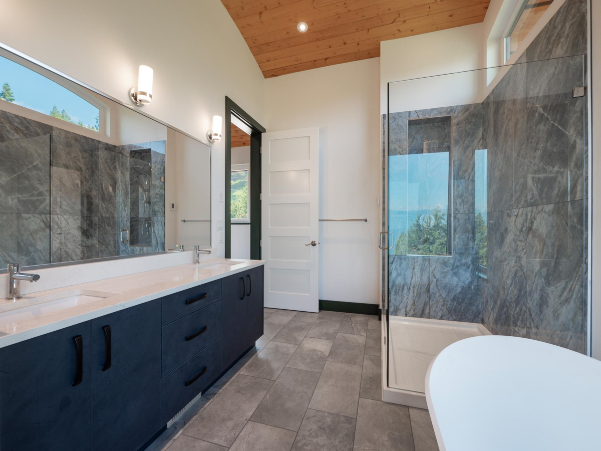 Bedroom 3 Photo of 1832 North Road, Gibsons, BC