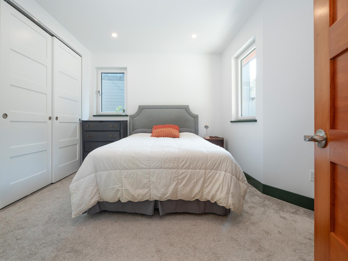 Mudroom Photo of 1832 North Road, Gibsons, BC