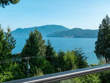 1832 North Road, Gibsons, BC, Gibsons & Area — 3 bed single family residence for sale