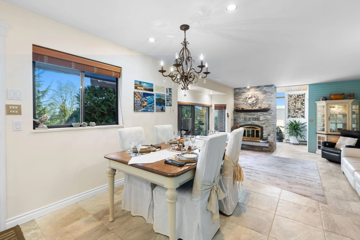 Primary Bedroom Photo of 732 Rochester Avenue, Coquitlam, BC