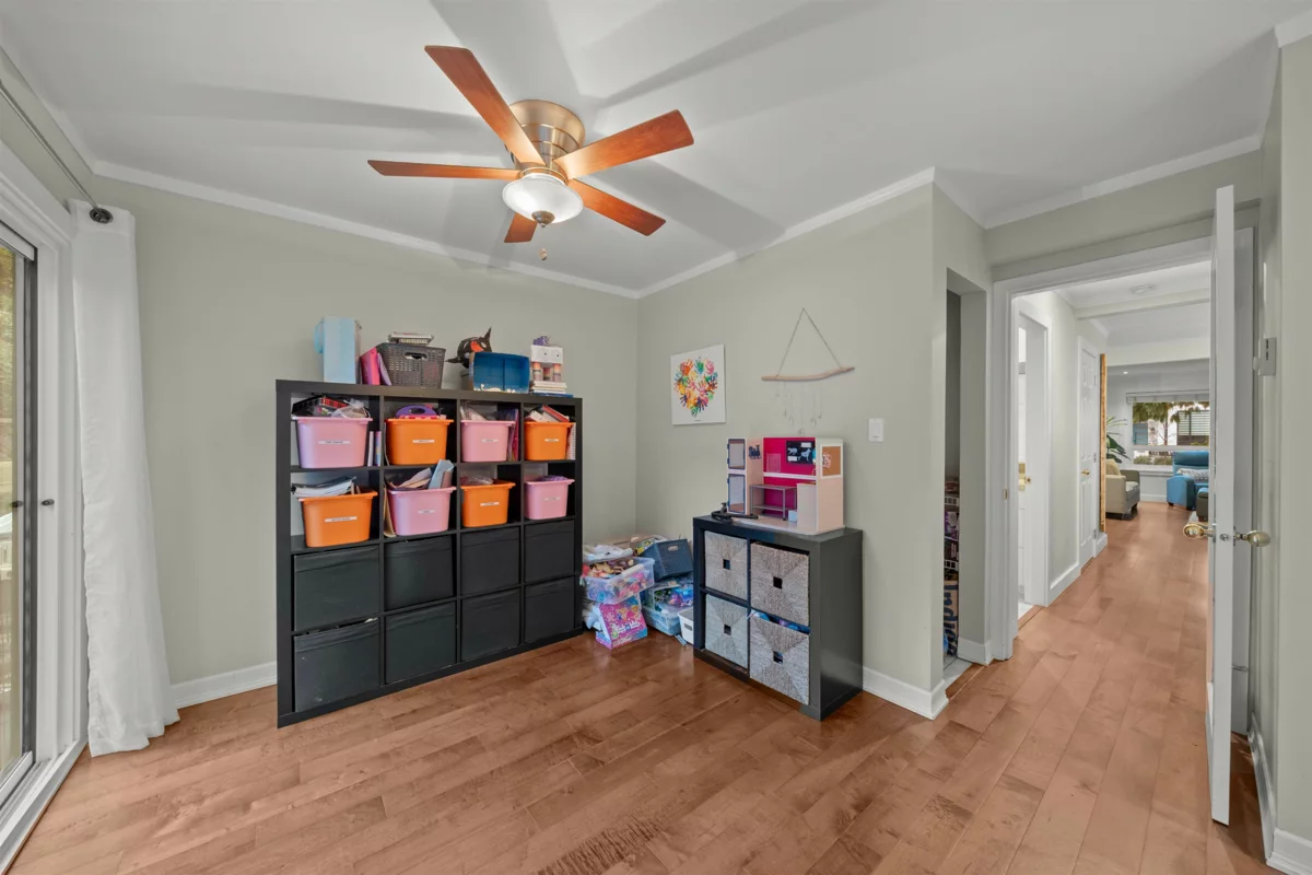 Breakfast Nook Photo of 13507 15 Avenue, Surrey, BC