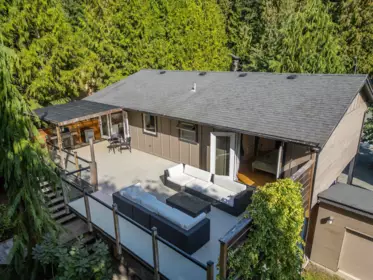 40613 Perth Drive, Squamish, BC, Squamish — Single Family Residence for sale