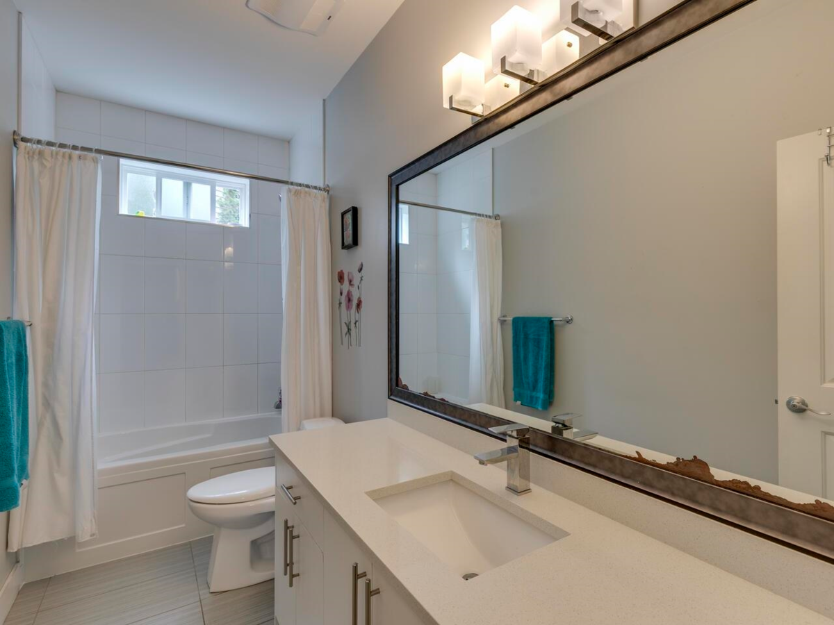 Aerial View of 8231 Tanaka Terrace, Mission, BC