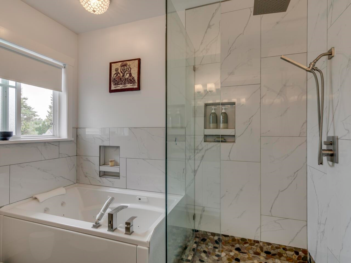 Basement Recreation Room Photo of 8231 Tanaka Terrace, Mission, BC