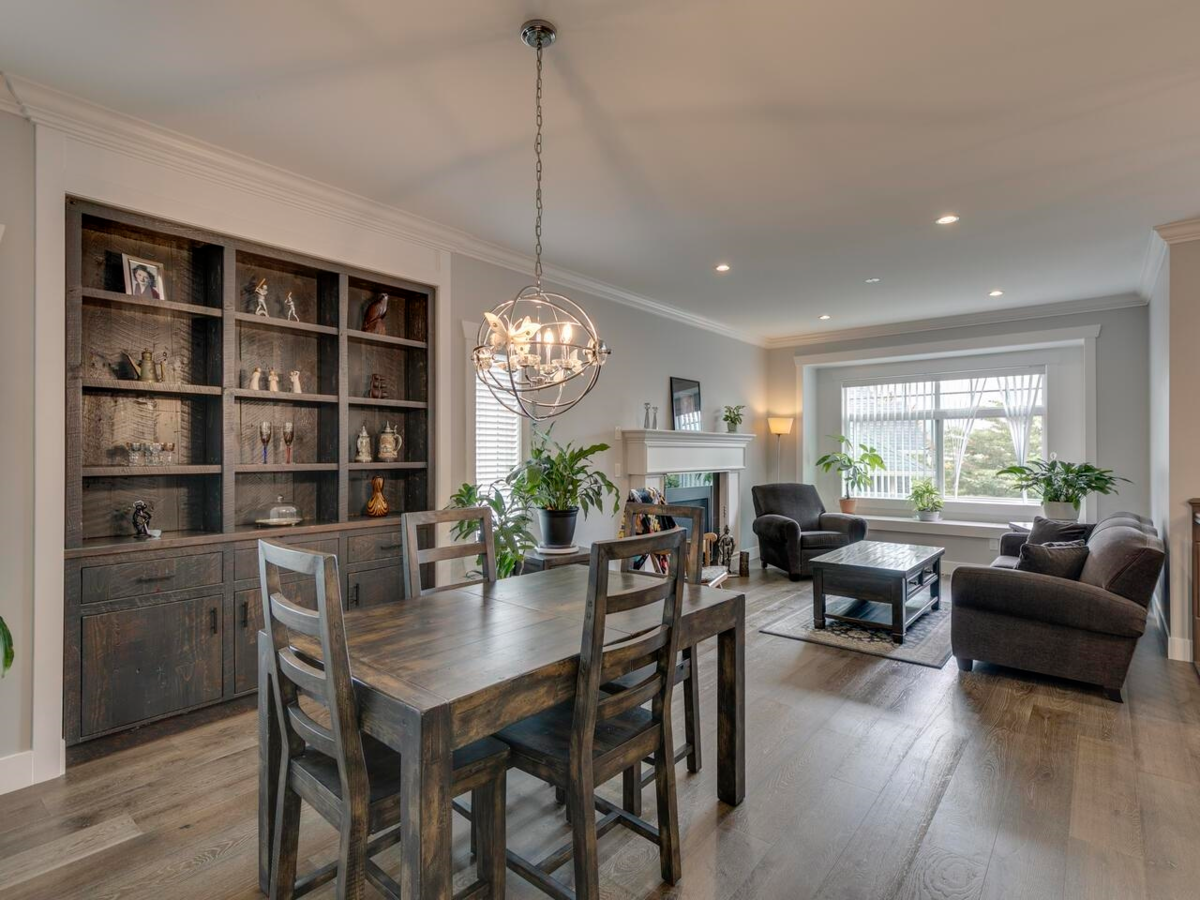 Breakfast Nook Photo of 8231 Tanaka Terrace, Mission, BC