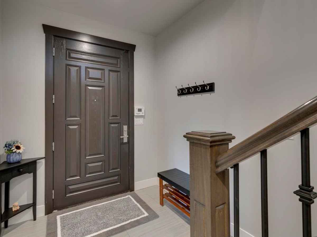 Family Room Photo of 8231 Tanaka Terrace, Mission, BC