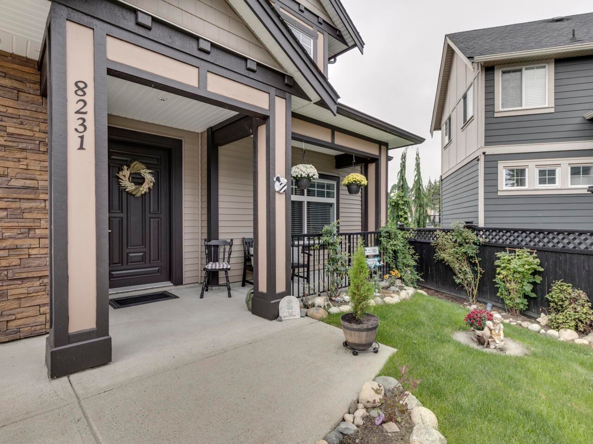 Living Room Photo of 8231 Tanaka Terrace, Mission, BC