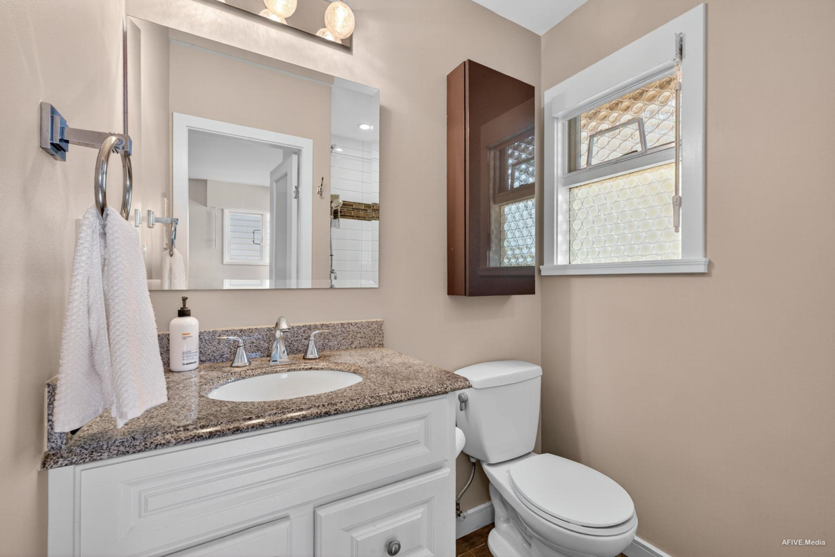 Basement Recreation Room Photo of 3380 Glasgow Street, Port Coquitlam, BC