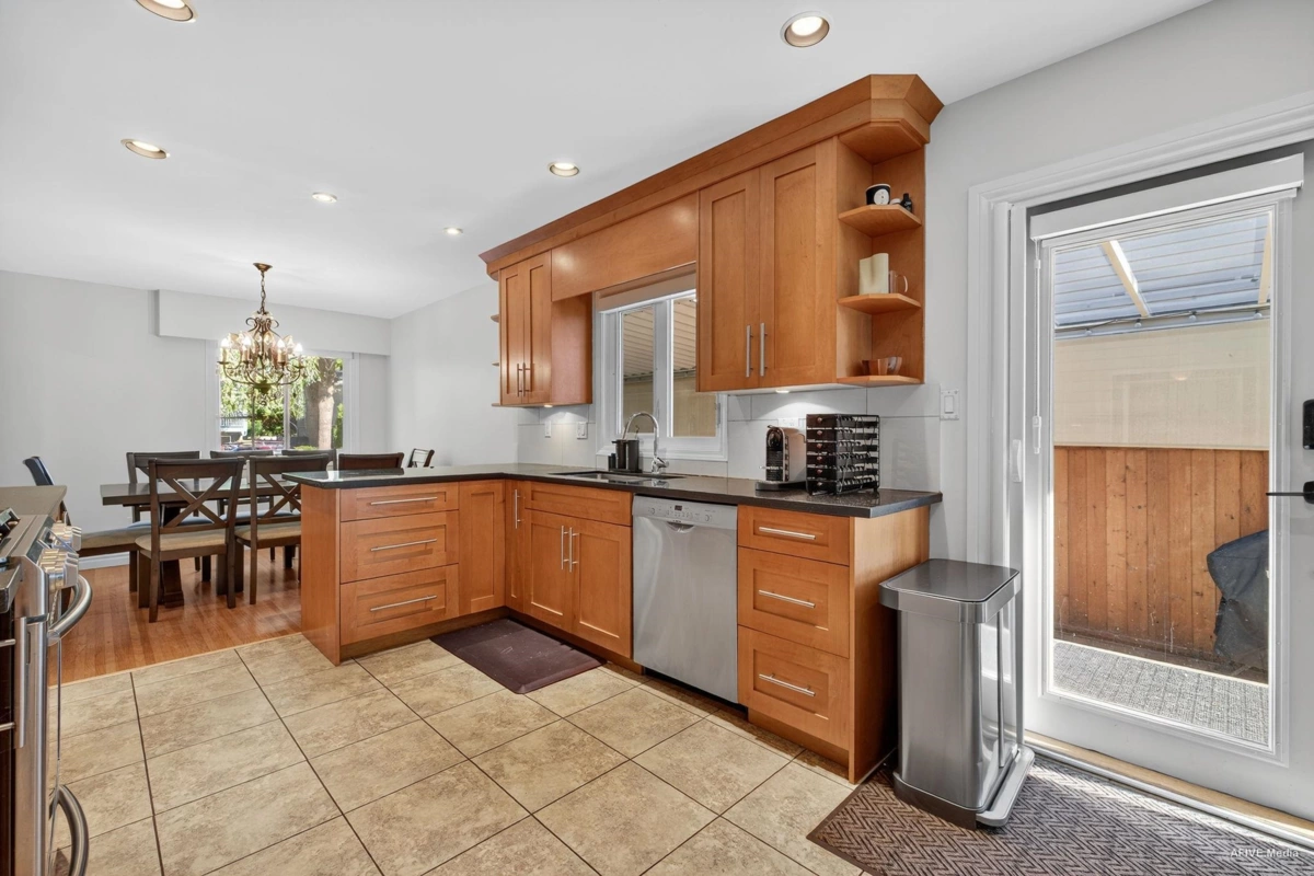 Bedroom 4 Photo of 3380 Glasgow Street, Port Coquitlam, BC