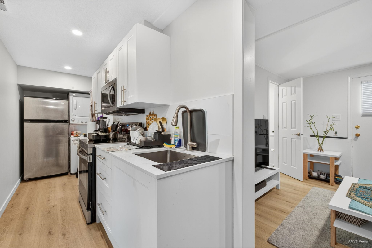 Garage Interior Photo of 3380 Glasgow Street, Port Coquitlam, BC