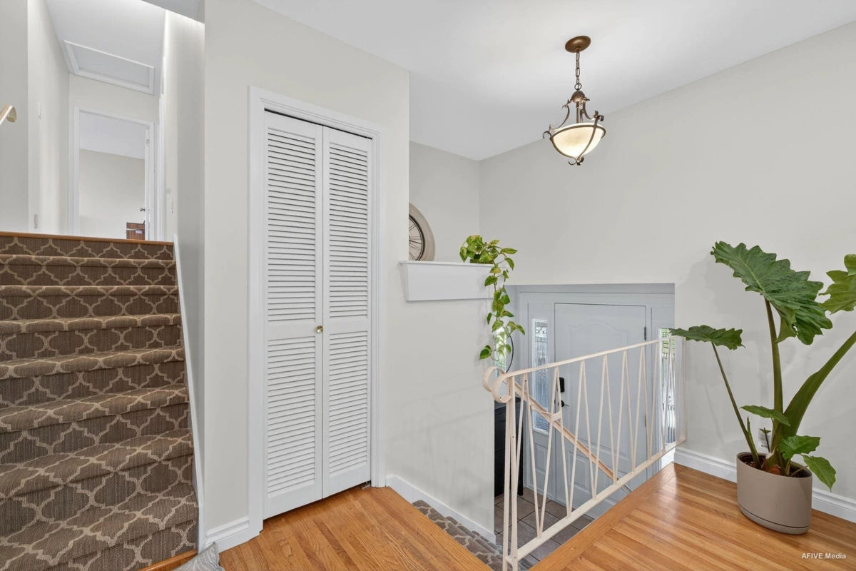 Powder Room Photo of 3380 Glasgow Street, Port Coquitlam, BC