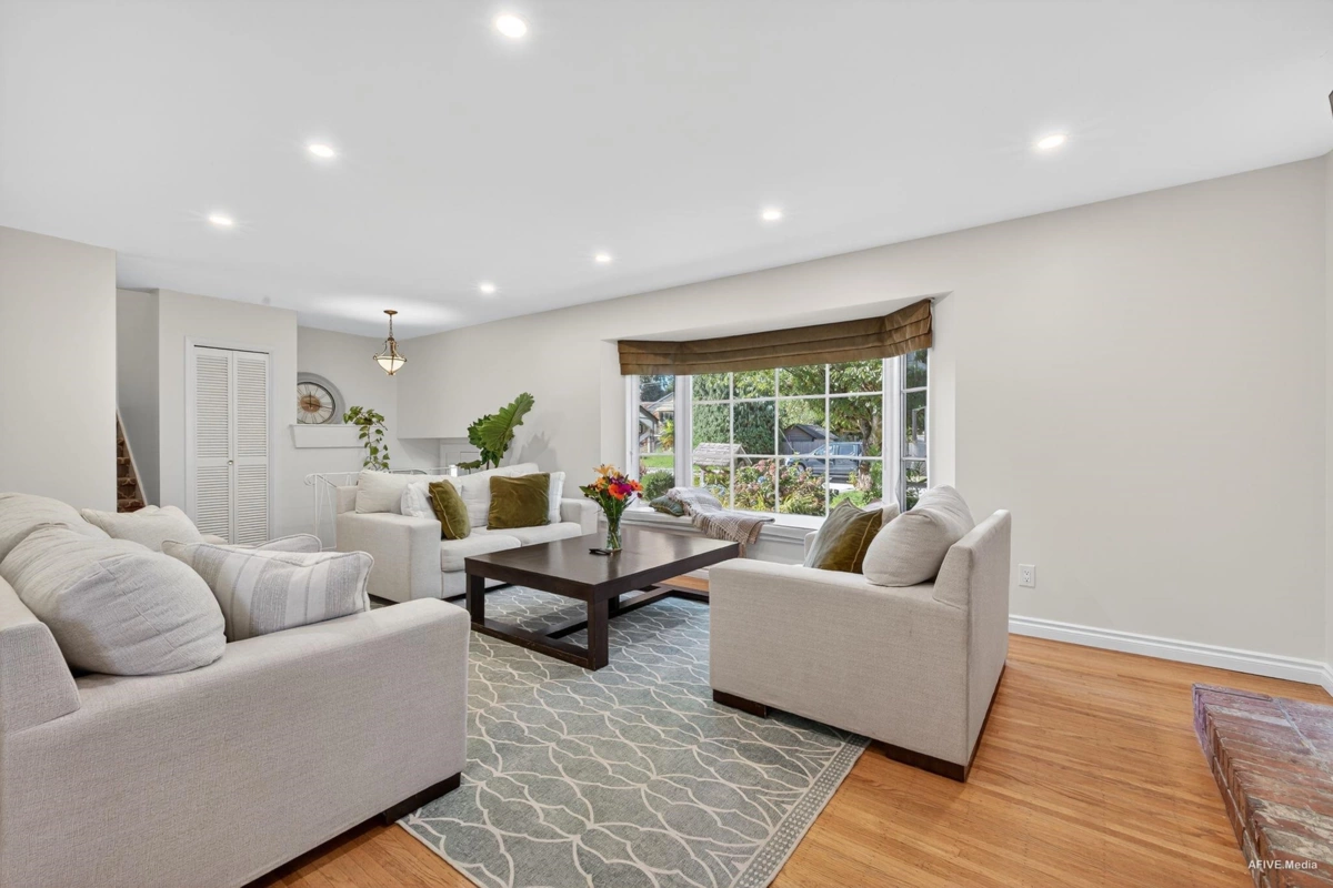 Primary Bathroom Photo of 3380 Glasgow Street, Port Coquitlam, BC