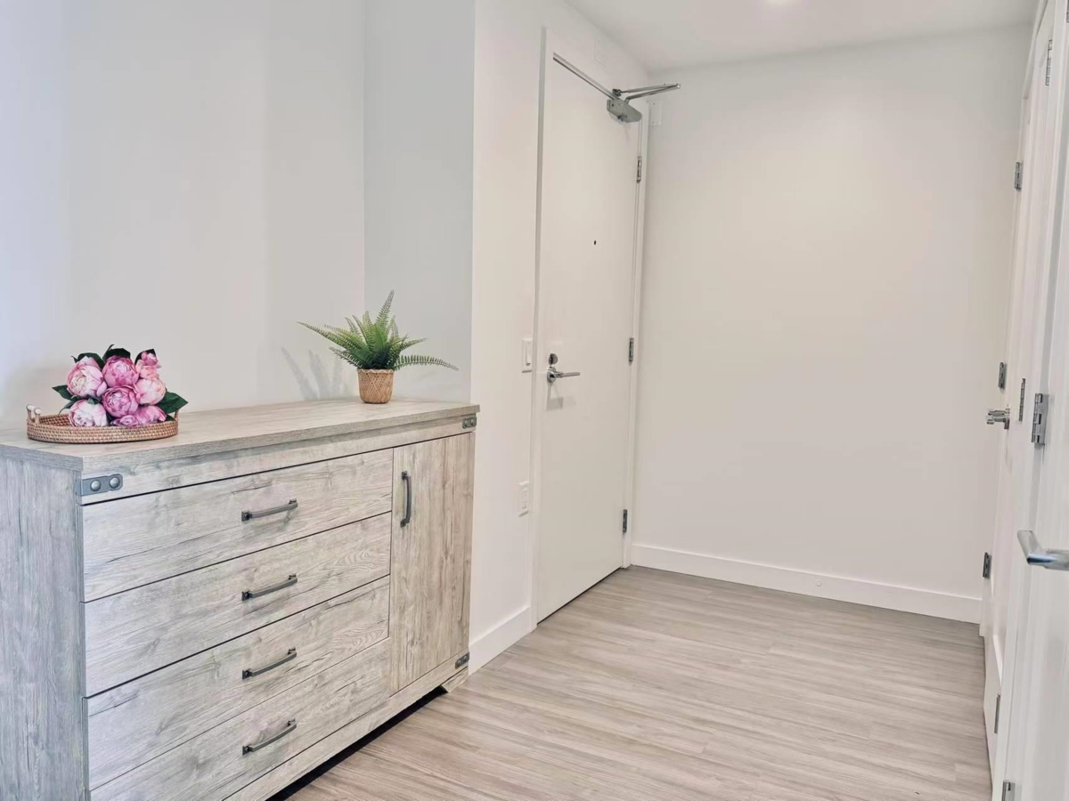 Living Room Photo of 3006 2311 Beta Avenue, Burnaby, BC