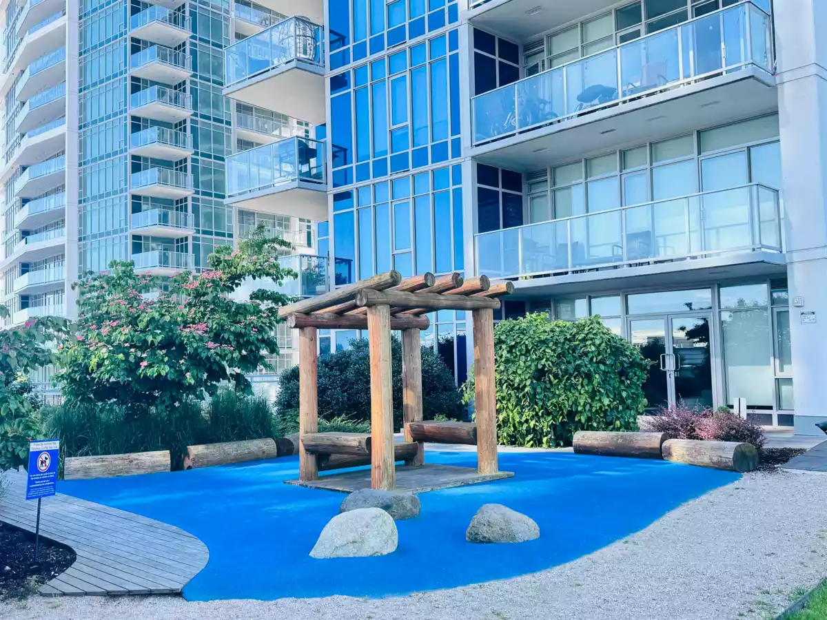 Walk-In Closet Photo of 3006 2311 Beta Avenue, Burnaby, BC