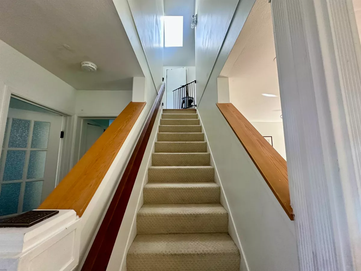 Entry Foyer Photo of 11 8700 Blundell Road, Richmond, BC