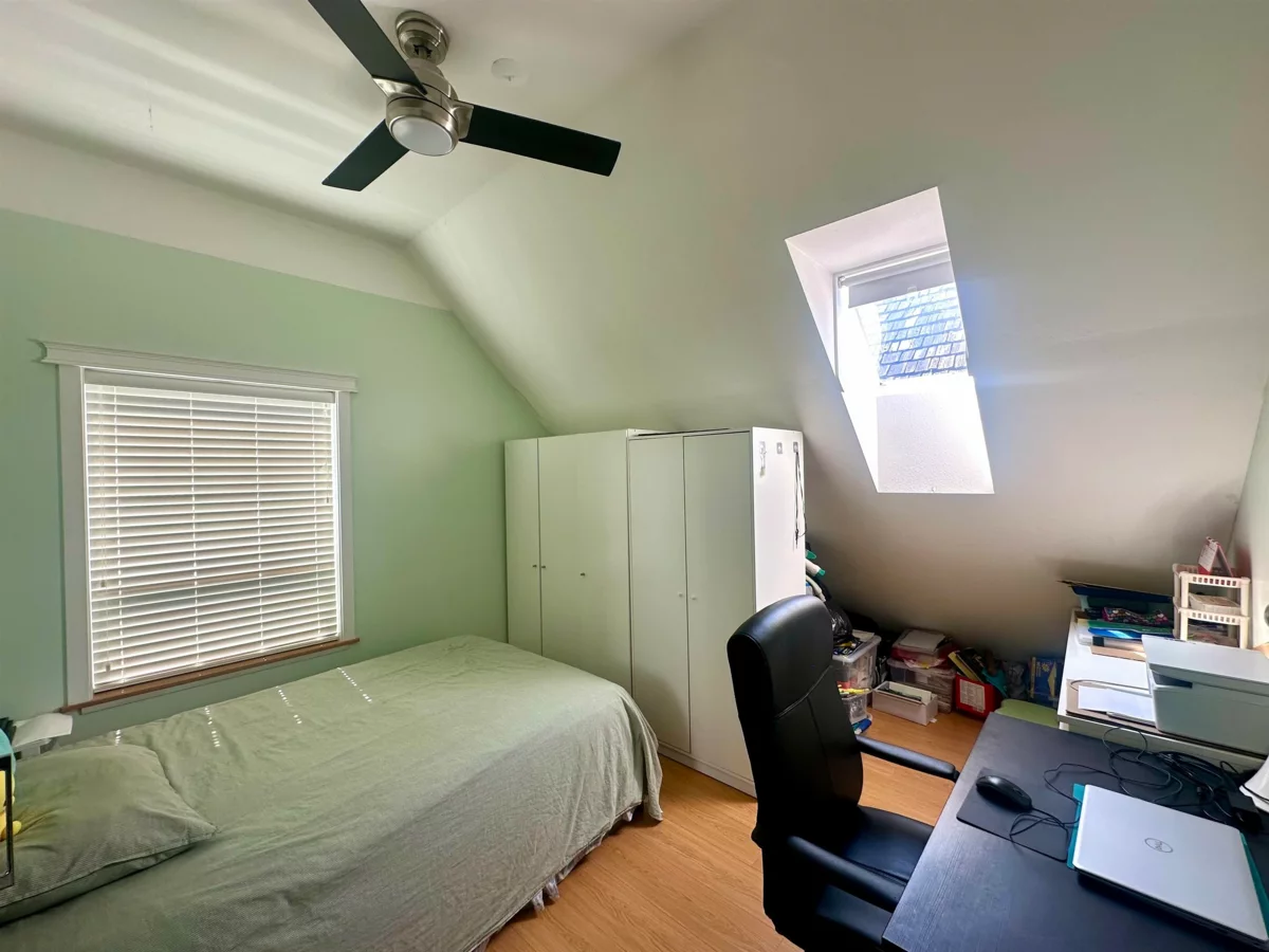 Hallway Photo of 11 8700 Blundell Road, Richmond, BC
