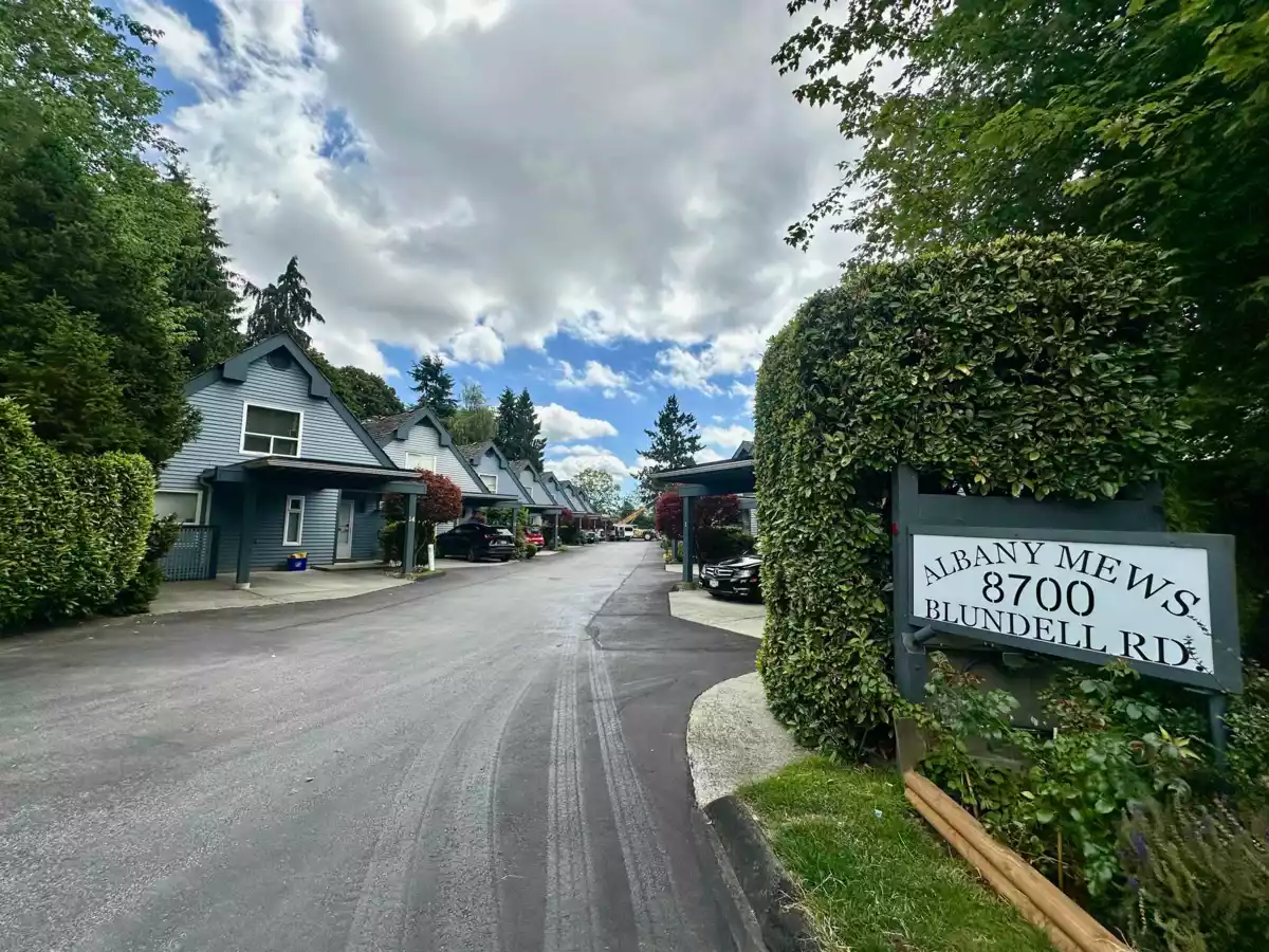 Living Room Photo of 11 8700 Blundell Road, Richmond, BC