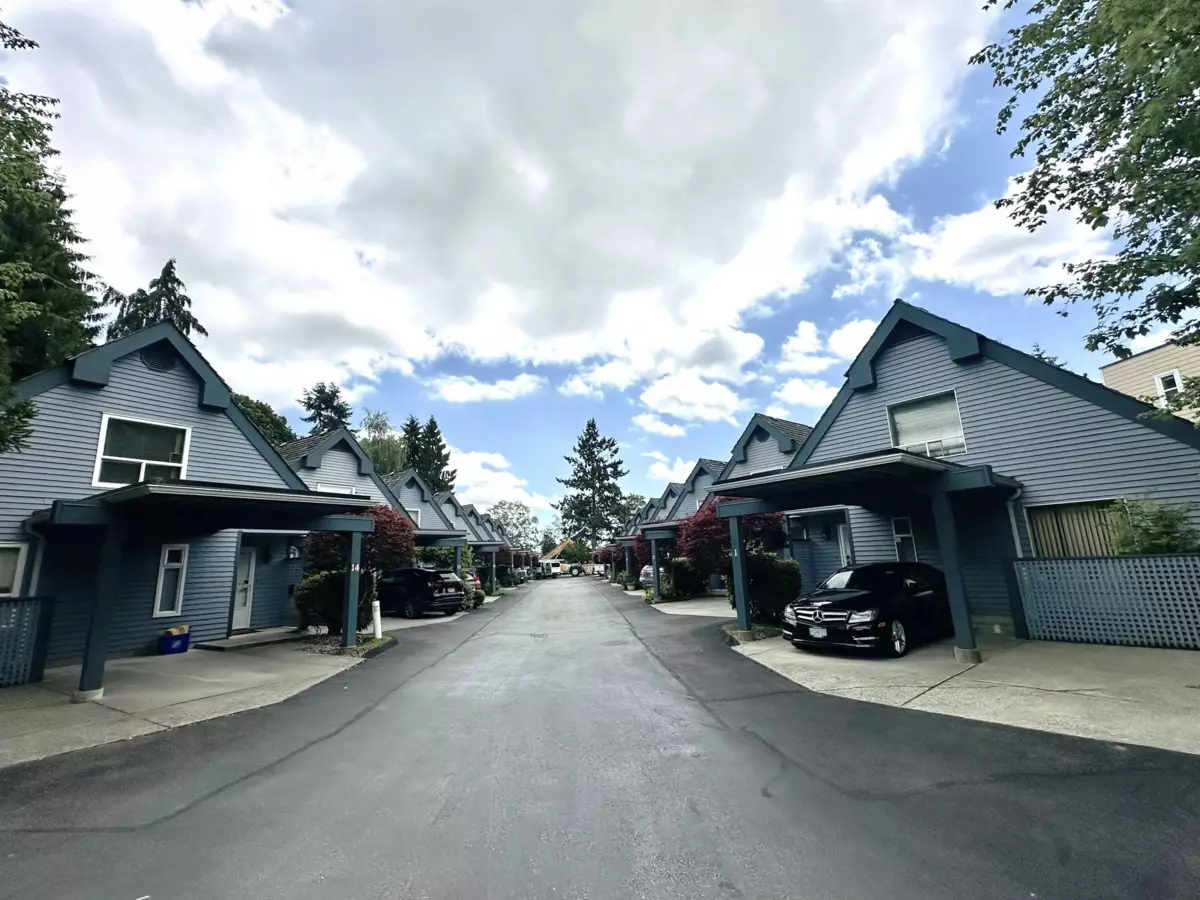 Outdoor Kitchen Photo of 11 8700 Blundell Road, Richmond, BC