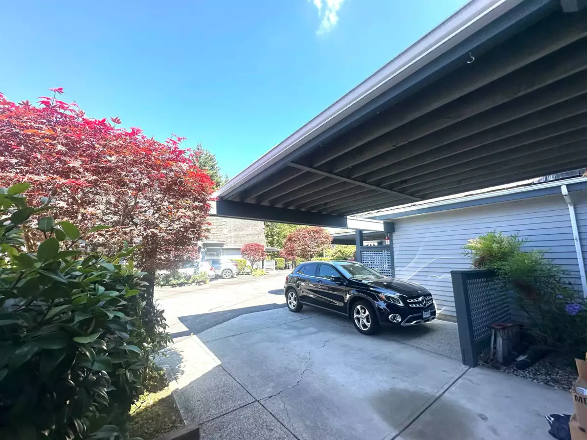 Swimming Pool Photo of 11 8700 Blundell Road, Richmond, BC