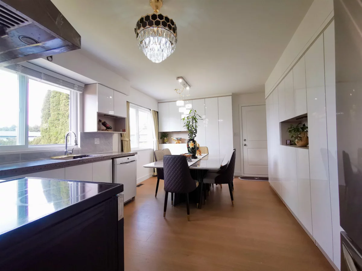 Family Room Photo of 7460 Thormanby Crescent, Richmond, BC