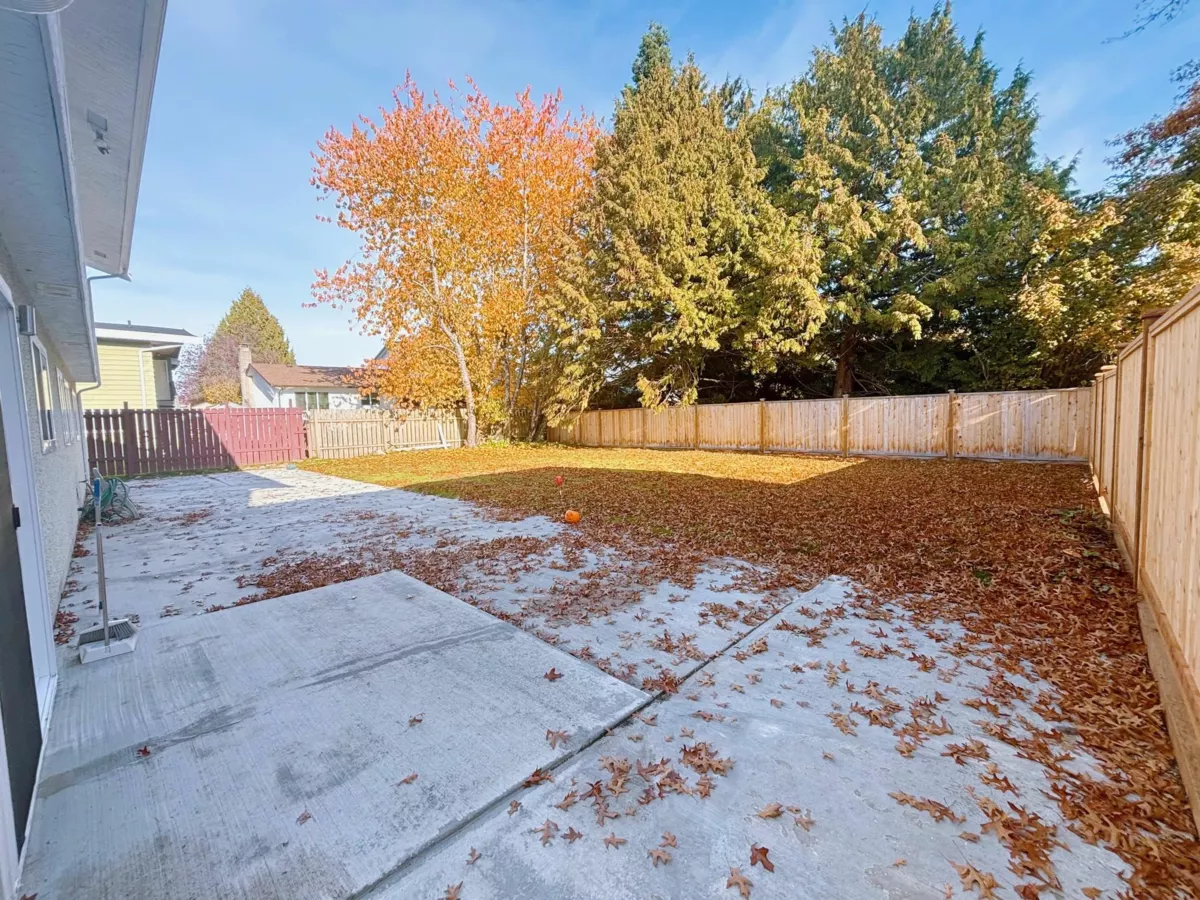 Mudroom Photo of 7460 Thormanby Crescent, Richmond, BC