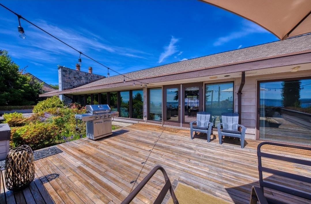 Laundry Room Photo of 2237 Palmerston Avenue, West Vancouver, BC