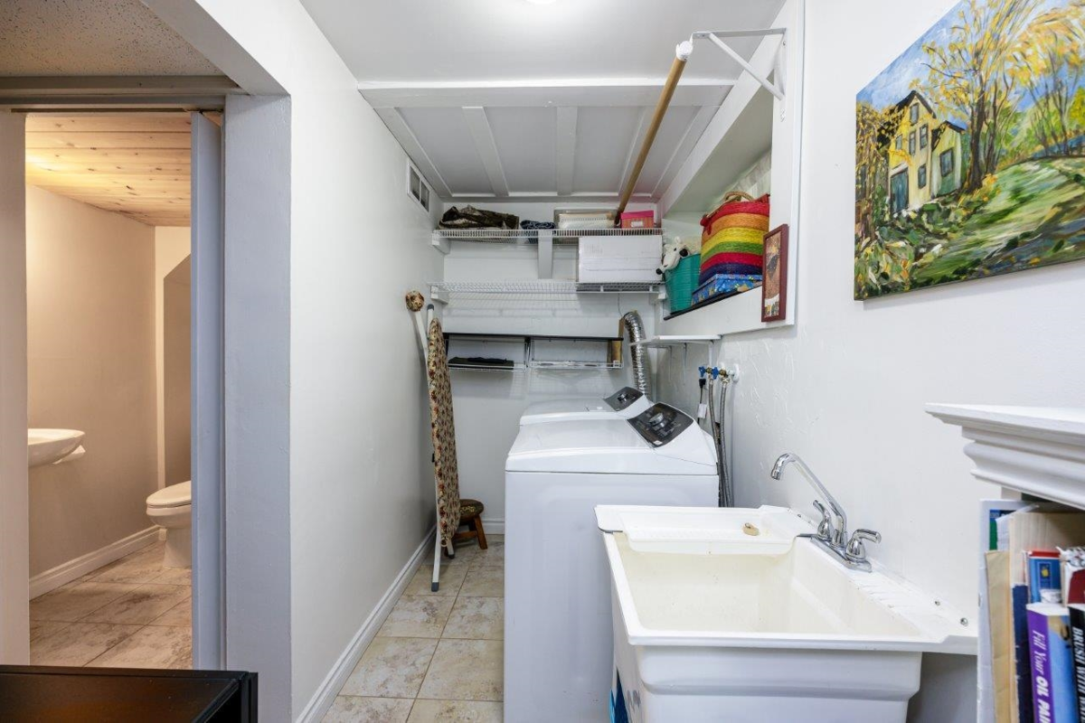 Backyard Photo of 1061 Gladwin Drive, North Vancouver, BC