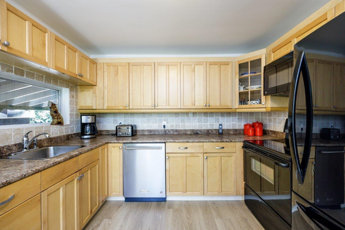 Dining Area Photo of 1061 Gladwin Drive, North Vancouver, BC