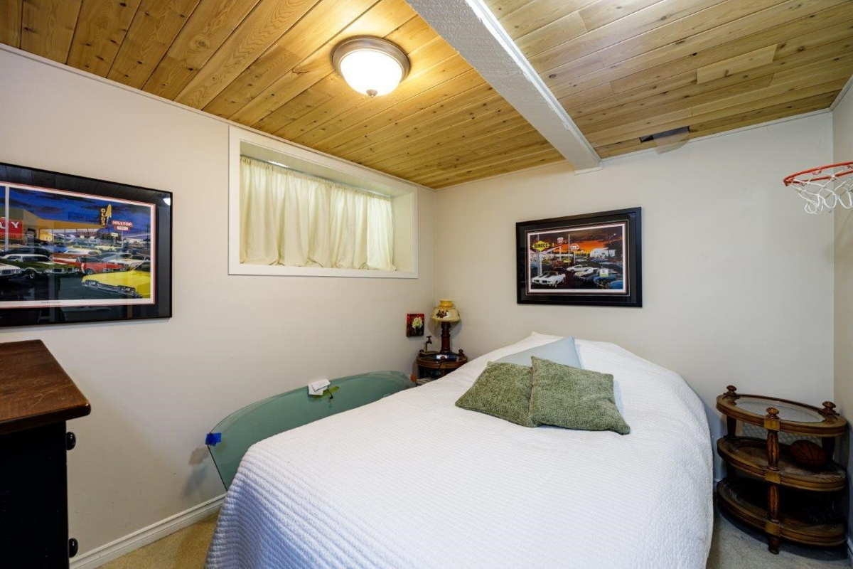 Front Yard Photo of 1061 Gladwin Drive, North Vancouver, BC