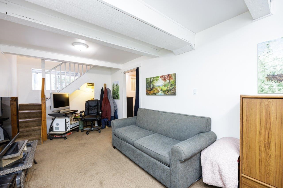 Garage Interior Photo of 1061 Gladwin Drive, North Vancouver, BC