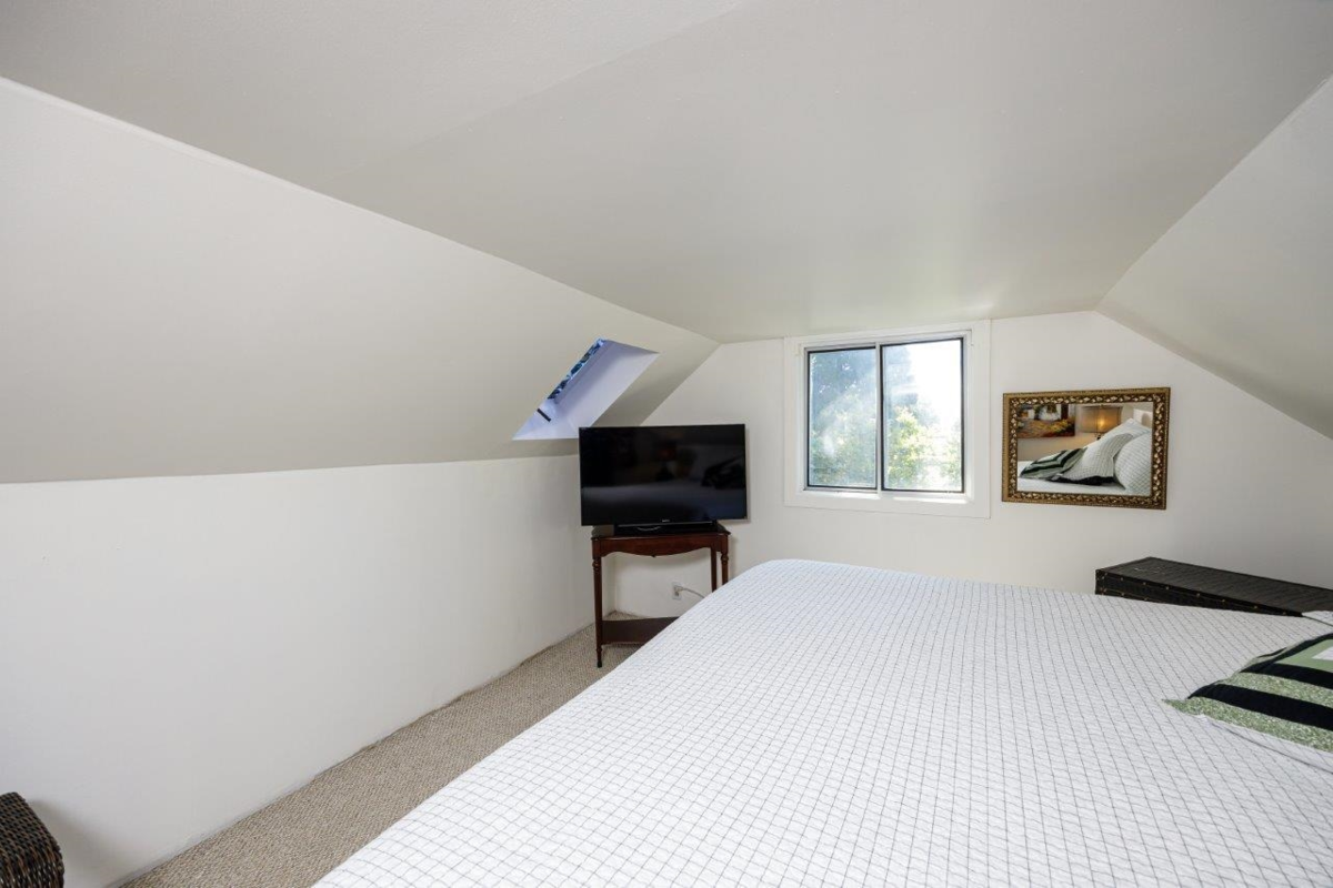 Mudroom Photo of 1061 Gladwin Drive, North Vancouver, BC