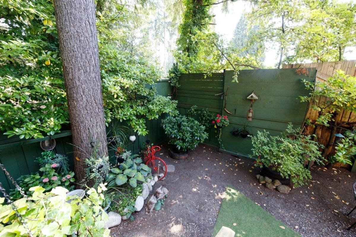 Outdoor Kitchen Photo of 1061 Gladwin Drive, North Vancouver, BC