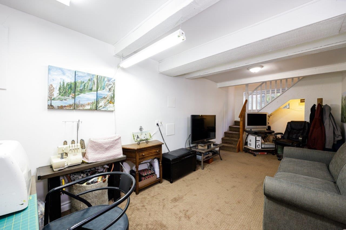 Outdoor Patio Photo of 1061 Gladwin Drive, North Vancouver, BC