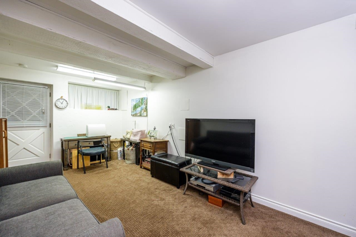 Staircase Photo of 1061 Gladwin Drive, North Vancouver, BC