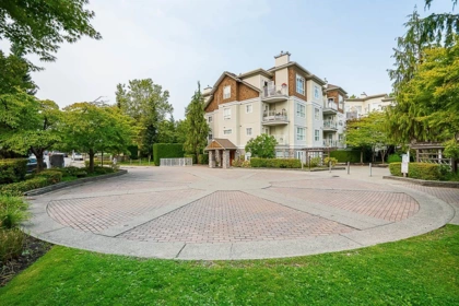 411 10188 155 Street, Surrey, BC, Surrey — Apartment/Condo for sale