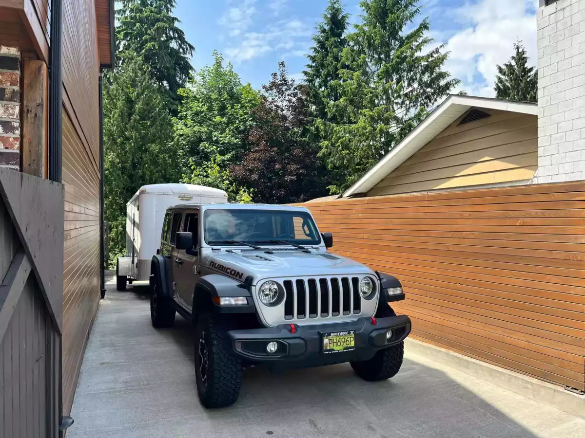 Basement Recreation Room Photo of 11285 133a Street, Surrey, BC