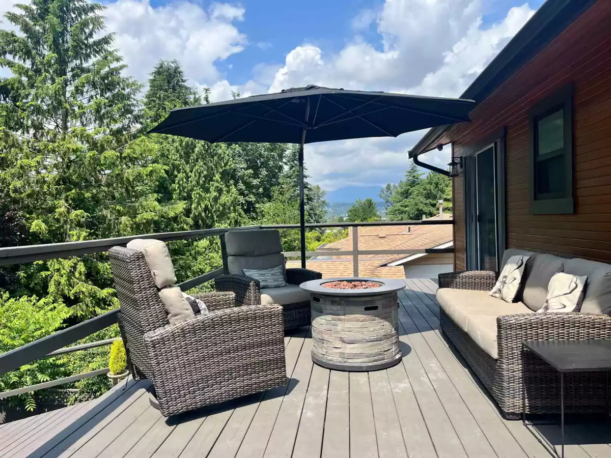 Dining Area Photo of 11285 133a Street, Surrey, BC