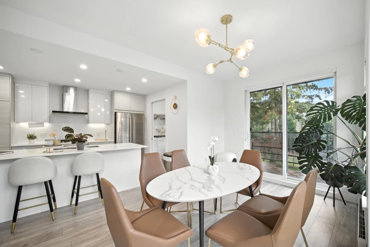 Walk-In Closet Photo of 43 10511 No. 5 Road, Richmond, BC