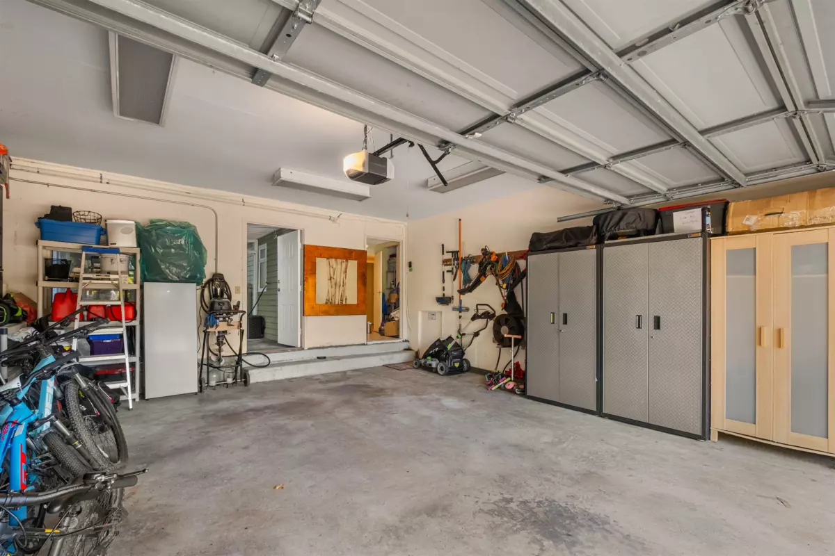 Basement Recreation Room Photo of 311 April Road, Port Moody, BC