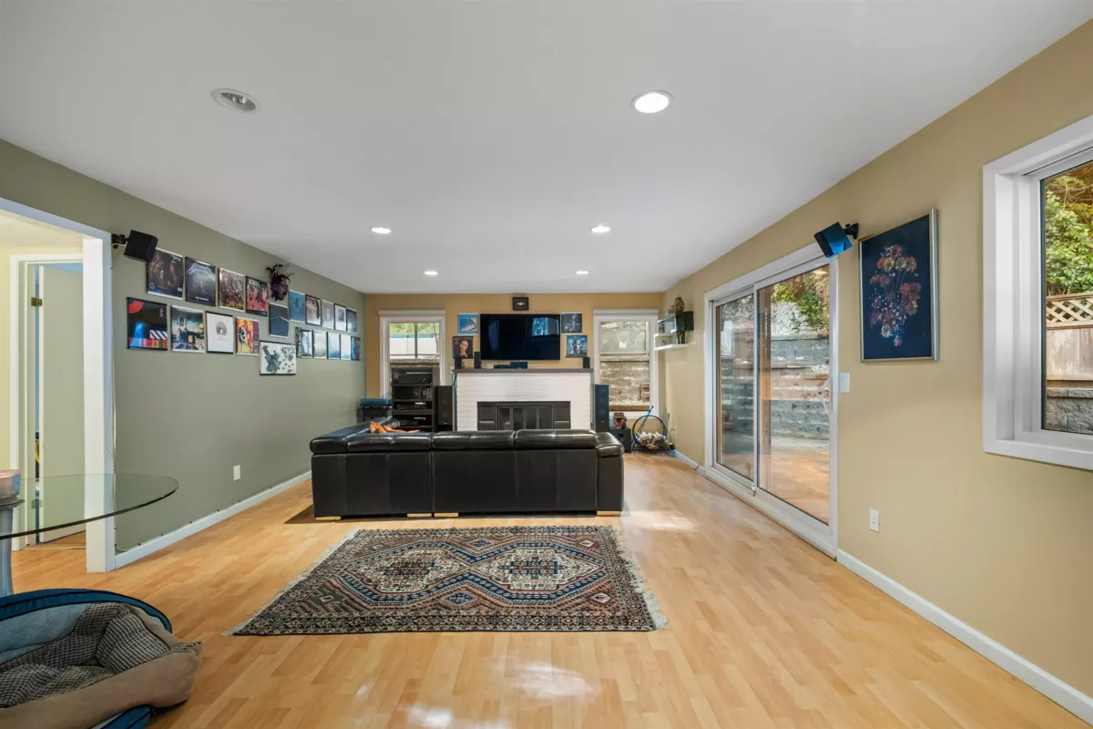 Primary Bathroom Photo of 311 April Road, Port Moody, BC