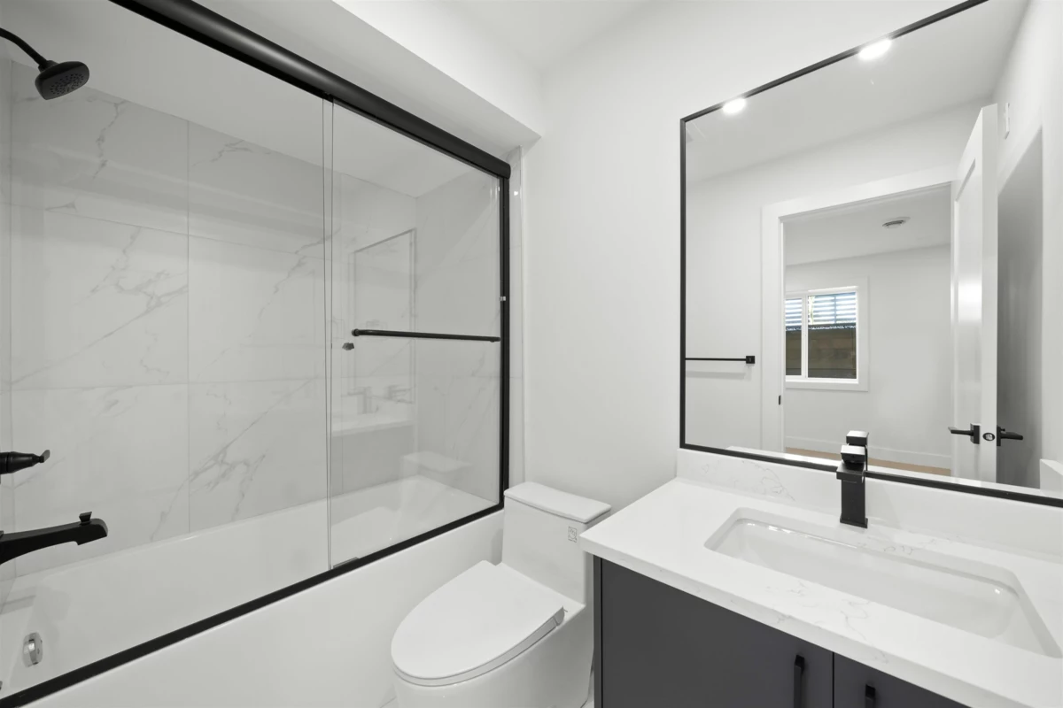 Laundry Room Photo of 2 314 Nelson Street, Coquitlam, BC