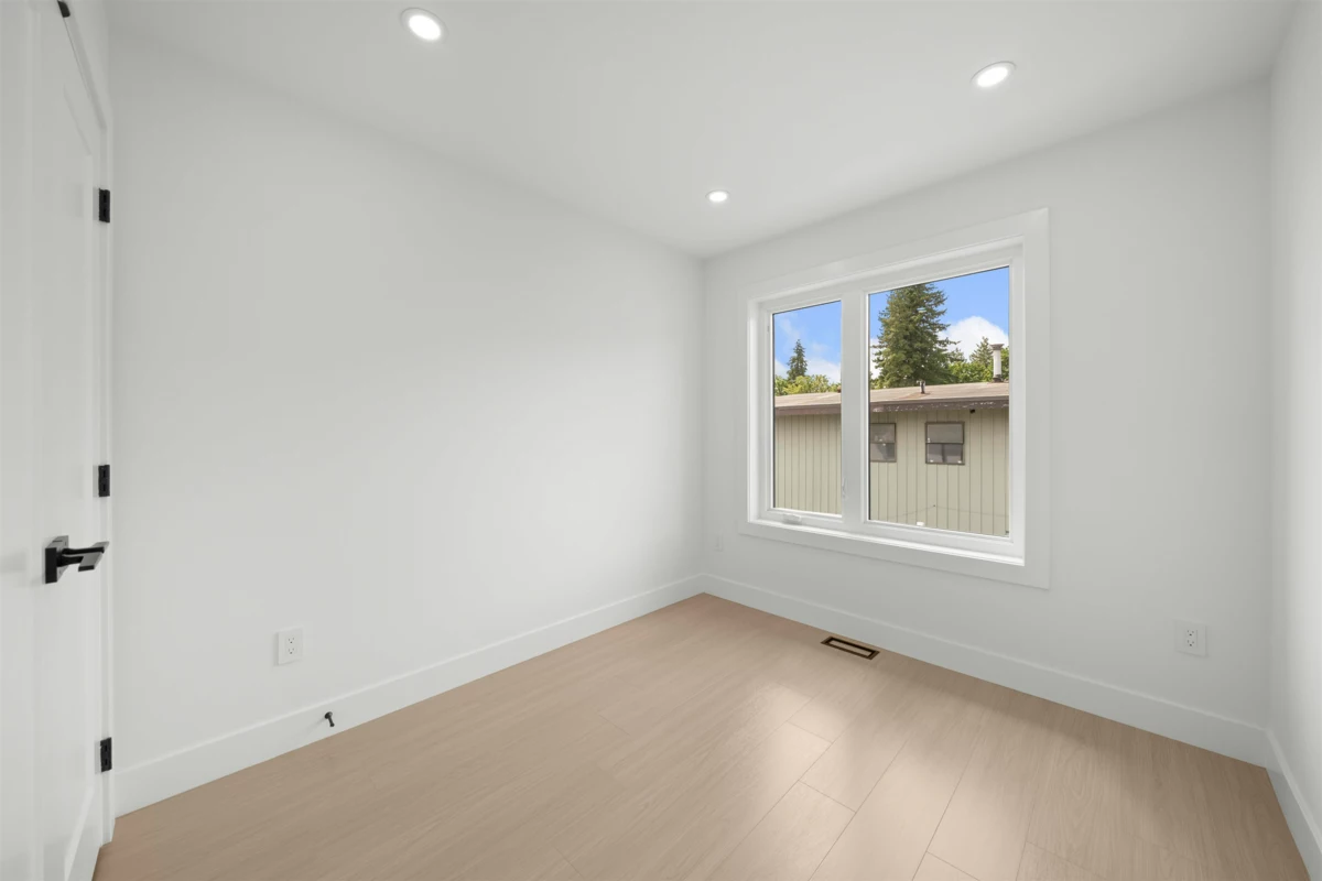 Mudroom Photo of 2 314 Nelson Street, Coquitlam, BC