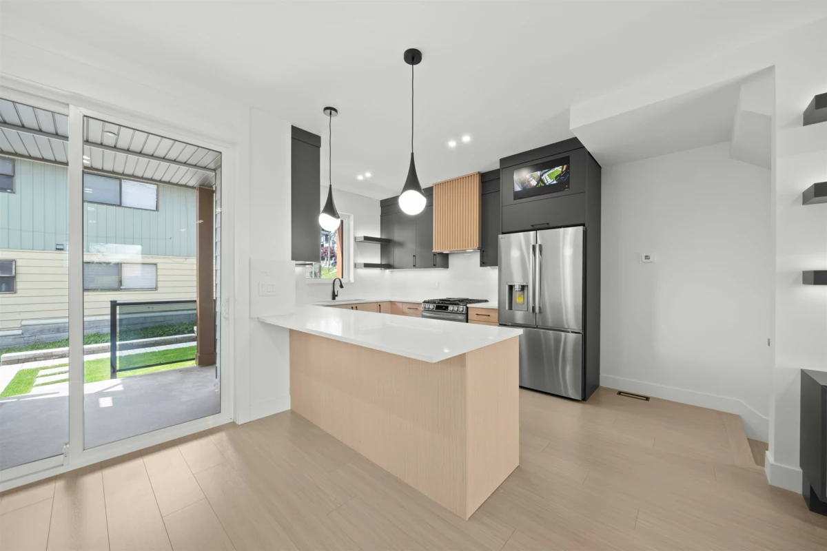 Primary Bedroom Photo of 2 314 Nelson Street, Coquitlam, BC