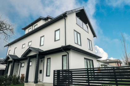 2 3695 E 26 Avenue, Vancouver, BC, Renfrew Heights — 3 bed half duplex for sale