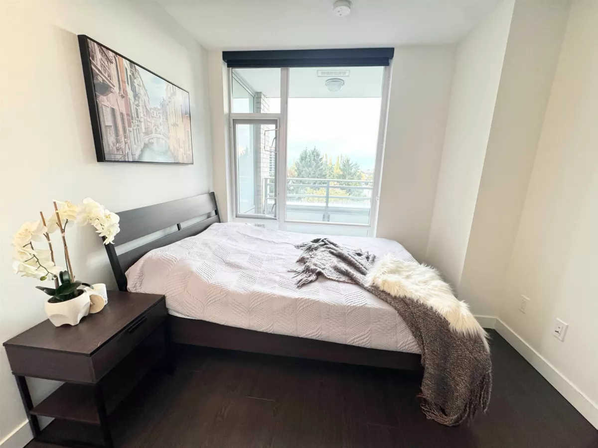 Hallway Photo of 801 8800 Hazelbridge Way, Richmond, BC