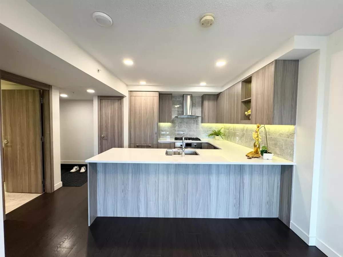 Primary Bedroom Photo of 801 8800 Hazelbridge Way, Richmond, BC