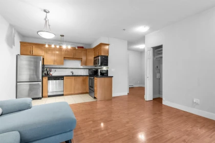 1 8400 Cook Road, Richmond, BC, Richmond — Apartment/Condo for sale