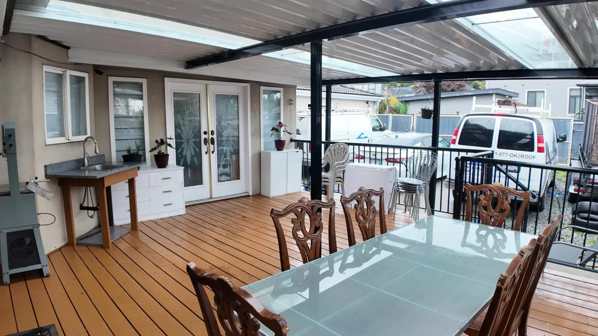 Entry Foyer Photo of 8222 144 Street, Surrey, BC