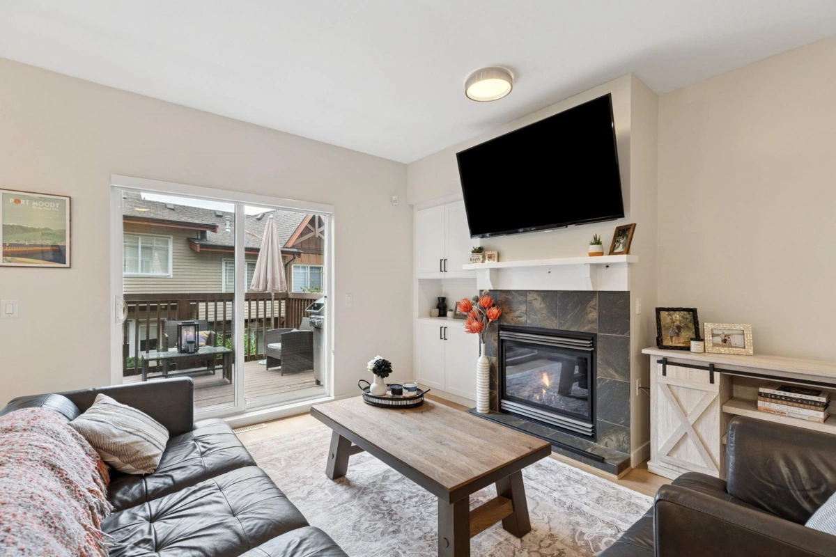 Family Room Photo of 139 2000 Panorama Drive, Port Moody, BC
