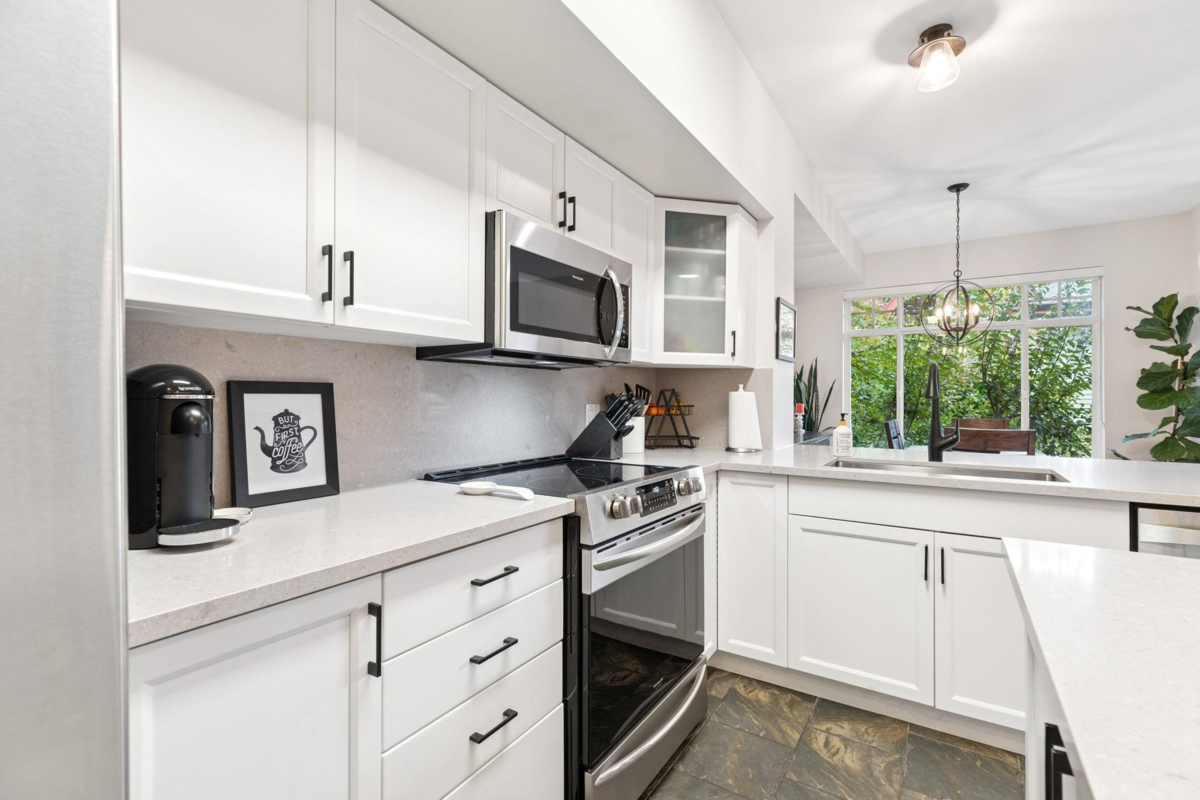 Guest Bathroom Photo of 139 2000 Panorama Drive, Port Moody, BC